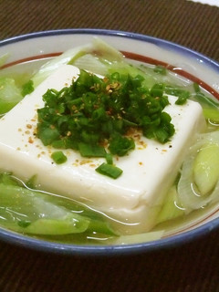 かんたん湯豆腐♥野菜も一緒に♫-レシピのメイン写真