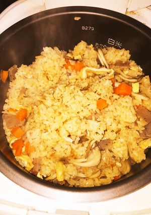 ホカホカ美味しい♡舞茸の炊き込みご飯-レシピのメイン写真