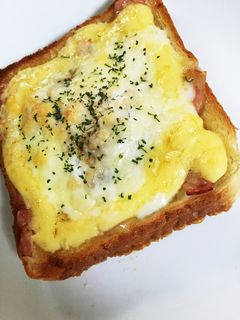 朝食!旨旨!ベーコンエッグトースト-レシピのメイン写真