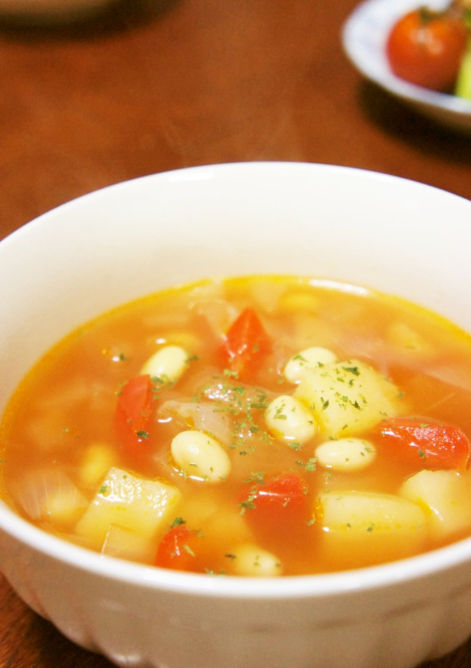 蒸し大豆とじゃがいものトマトスープ-レシピのメイン写真