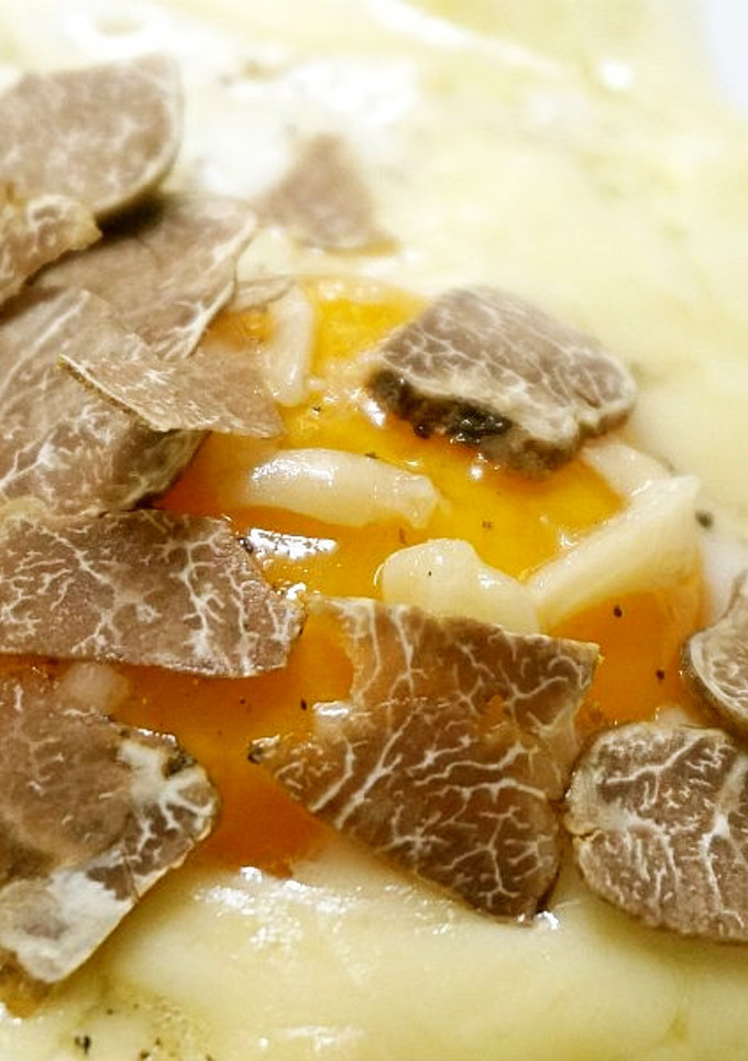 白トリュフと新鮮たまごの目玉焼き-レシピのメイン写真