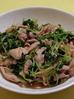 豚肉と豆苗のオイスター炒め-レシピのメイン写真