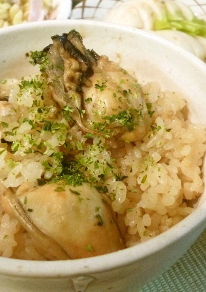 簡単！麺つゆで絶品　牡蠣の炊き込みご飯♪-レシピのメイン写真
