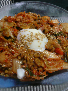 超簡単!?納豆キムチ。温玉添え♪-レシピのメイン写真