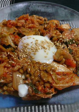 超簡単！？納豆キムチ。温玉添え♪-レシピのメイン写真