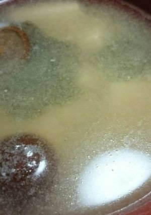 ナメコと豆腐とわかめの味噌汁（本物の味）-レシピのメイン写真