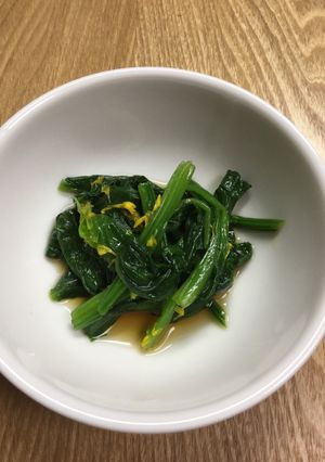 ほうれん草のおひたし(黄菊入り)-レシピのメイン写真