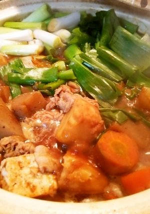 ゴロゴロ根菜のにんにく赤味噌煮込み鍋-レシピのメイン写真