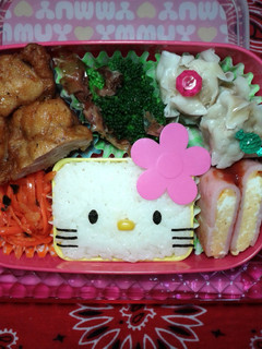 キャラ弁 キティちゃん カップご飯-レシピのメイン写真