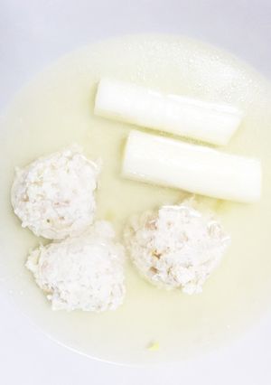 白いお料理☆塩レモン鶏団子スープ-レシピのメイン写真