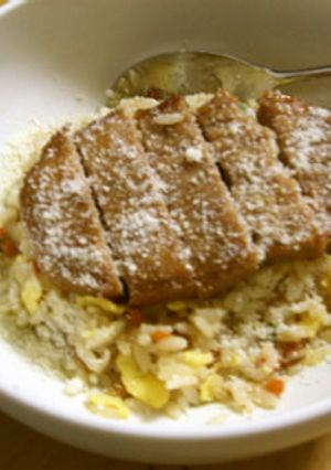 ハンバーグのせチャーハン-レシピのメイン写真