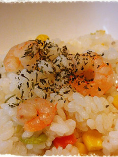 超簡単!炊飯器だけでエビピラフ♪-レシピのメイン写真