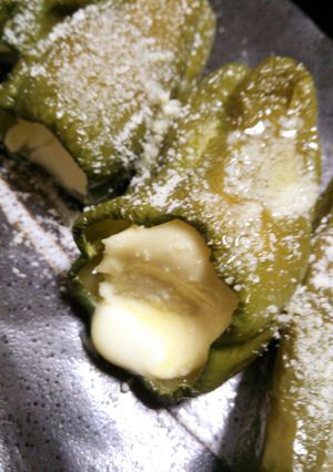 オーブンで簡単☆ピーマン丸ごとチーズ焼き-レシピのメイン写真