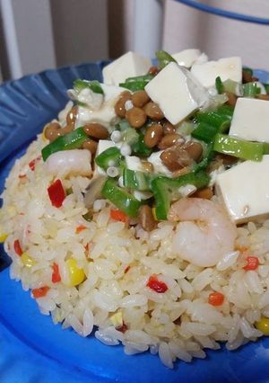 冷凍ピラフで♪オクラ納豆豆腐のせピラフ-レシピのメイン写真