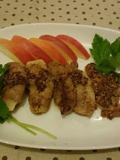 りんごの豚肉マスタード焼き☆大量消費-レシピのメイン写真