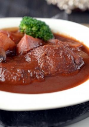 鶏の赤ワイン煮込み-レシピのメイン写真