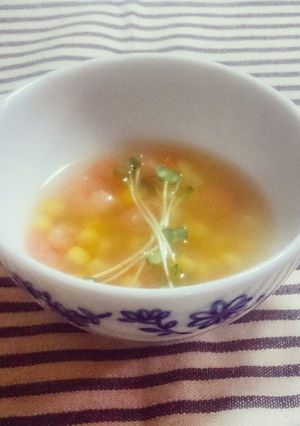 味覇で簡単！海老＆コーンの中華風スープ-レシピのメイン写真