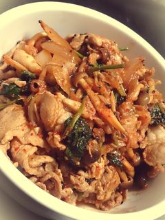 男子の夢・豚と野菜の甘辛炒め丼!-レシピのメイン写真