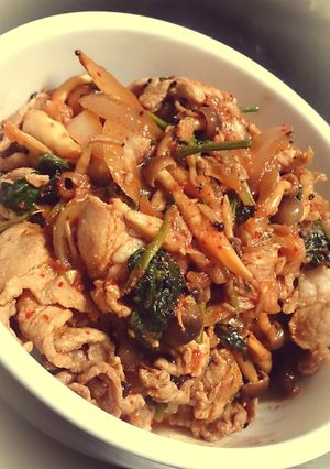 男子の夢・豚と野菜の甘辛炒め丼！-レシピのメイン写真