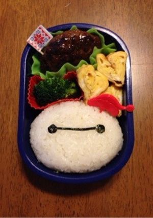 クリスマスベイマックスサンタキャラ弁-レシピのメイン写真