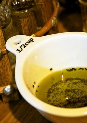 漬けるだけ！激リピしているバジルオイル-レシピのメイン写真