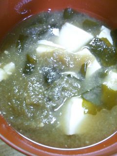 とろろ昆布と ワカメ 豆腐の お味噌汁♪-レシピのメイン写真