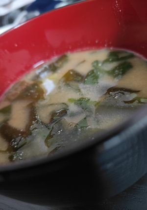 ほうれん草とわかめの味噌汁-レシピのメイン写真