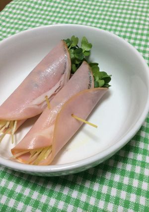 お弁当のスキマに♩カイワレのハム巻き巻き-レシピのメイン写真