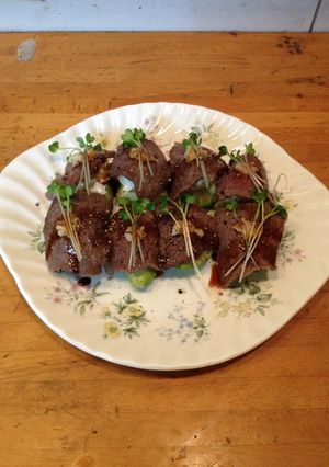 牛肉の味噌焼き、アボカドチーズのせ-レシピのメイン写真