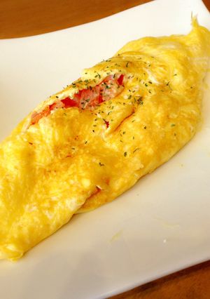 チーズとトマトのふわふわオムレツ♪-レシピのメイン写真