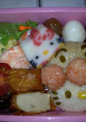 簡単キティちゃん&アンパンマン弁当-レシピのメイン写真