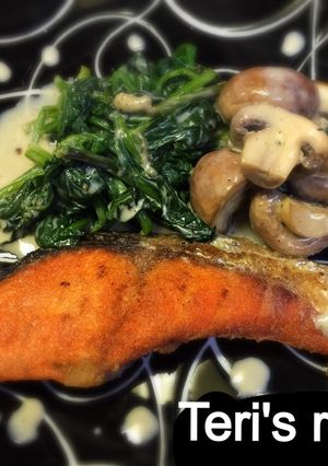 鮭ソテーほうれん草と茸の豆乳ソース添え-レシピのメイン写真