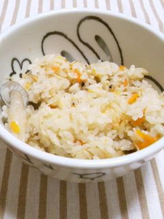 人参ときのこの炊き込みご飯-レシピのメイン写真