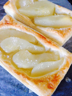 簡単♥︎缶詰を使った 洋ナシパイ-レシピのメイン写真