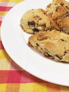 コンベクションオーブン胡桃チョコスコーン-レシピのメイン写真