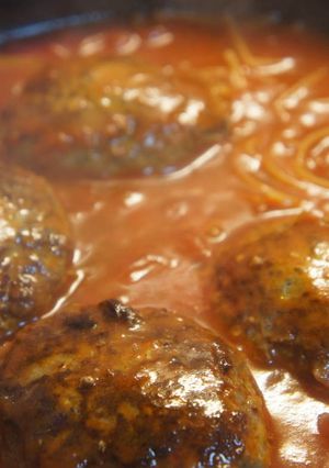 クリスマスには、煮込みハンバーグ-レシピのメイン写真