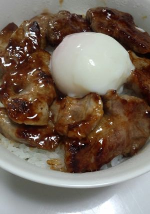 豚肉温玉のせ丼-レシピのメイン写真