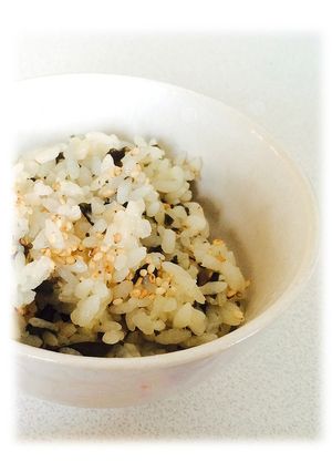 子供ぱくぱく★金ごまわかめごはん-レシピのメイン写真