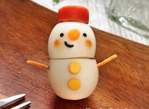 簡単♪クリスマスキャラ弁にうずら雪だるま-レシピのメイン写真