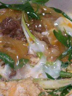すき焼きのタレを使い牛肉と卵で簡単他人丼-レシピのメイン写真