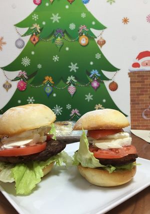 モッツァレラチーズたっぷりハンバーガー☆-レシピのメイン写真