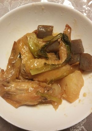 鳥の手羽先、かぶ、こんにゃくの煮物-レシピのメイン写真
