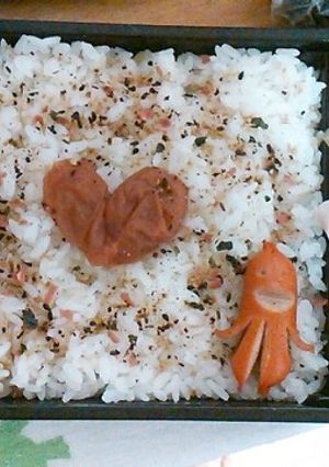 お弁当の梅はハートに♡-レシピのメイン写真
