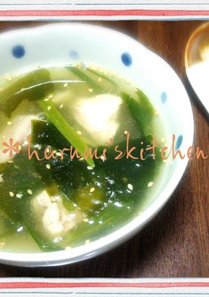 小ネギと鶏肉とワカメの中華風とろりスープ-レシピのメイン写真