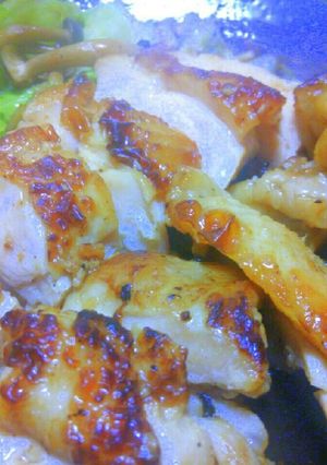 材料これだけ☆鶏モモ肉の塩麹焼き-レシピのメイン写真
