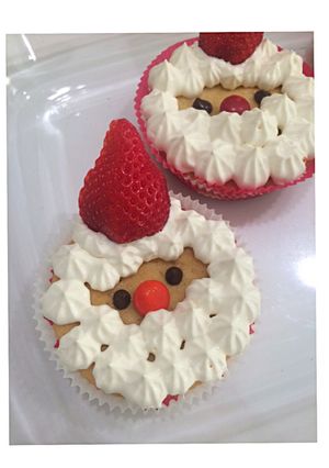 クリスマスに☆サンタさんのカップケーキ-レシピのメイン写真