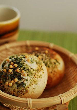 そば粉&お茶漬けの素で和風パン-レシピのメイン写真