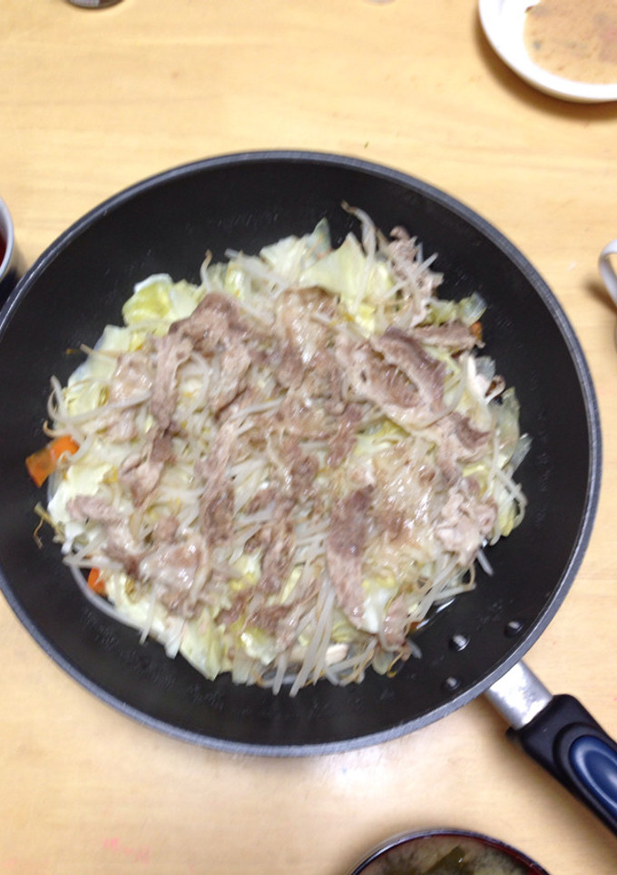 簡単♪豚肉とたっぷり野菜の蒸し焼き-レシピのメイン写真