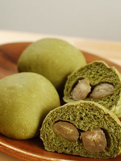 もっちり★おっきな甘納豆入り抹茶パン-レシピのメイン写真