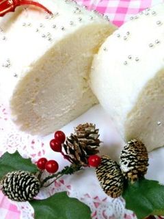 ☆クリスマスケーキに白いロールケーキ☆-レシピのメイン写真